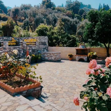 Eleni's House Chorefto זגורה